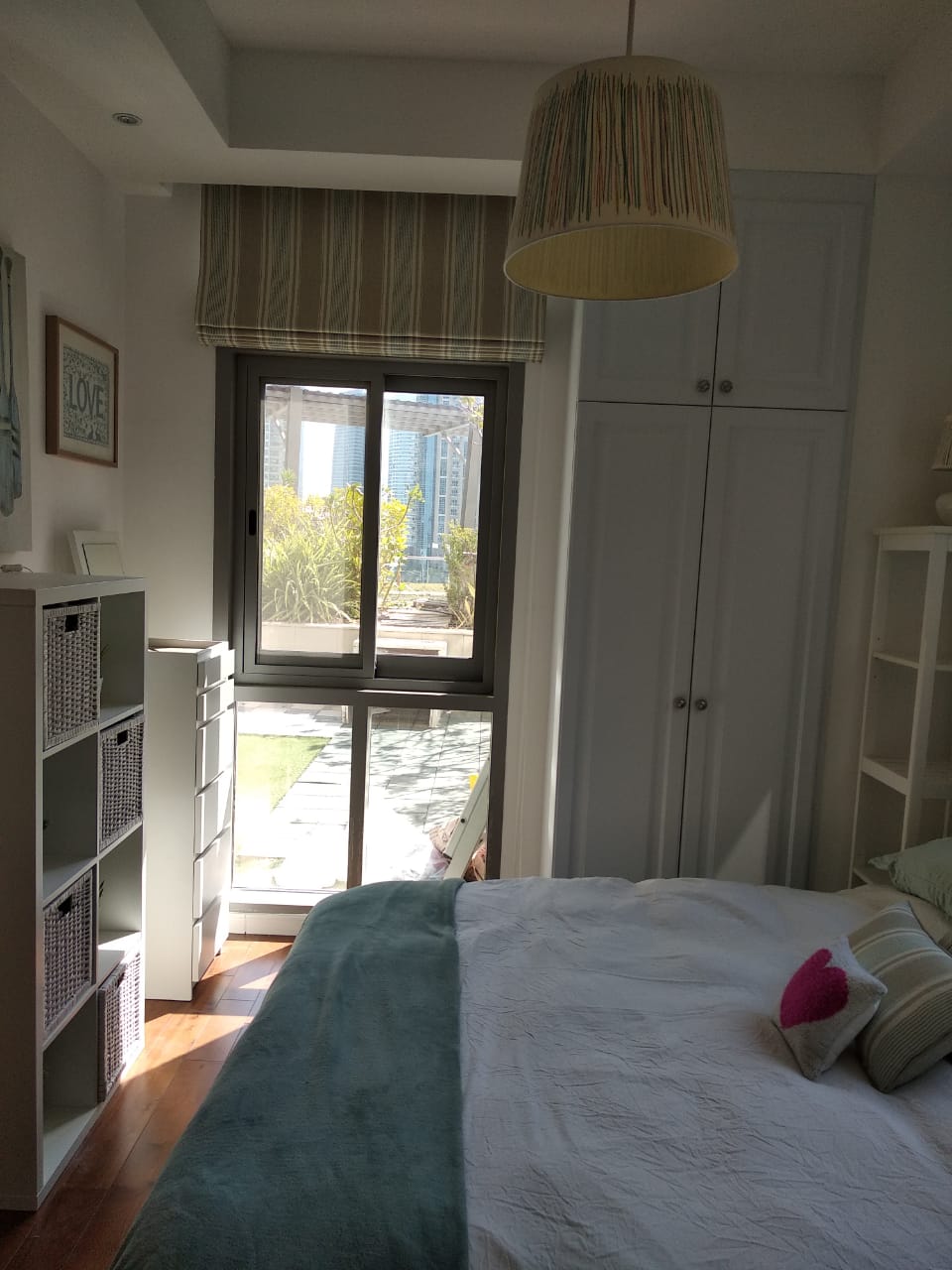 roman blinds (4) roman blinds (4)