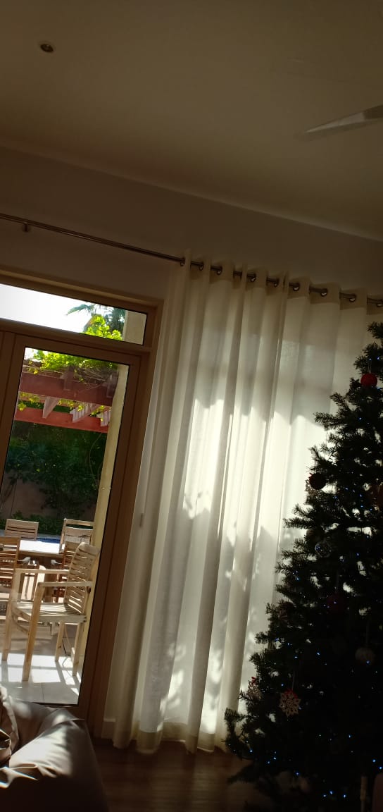 curtains (8) curtains (8)